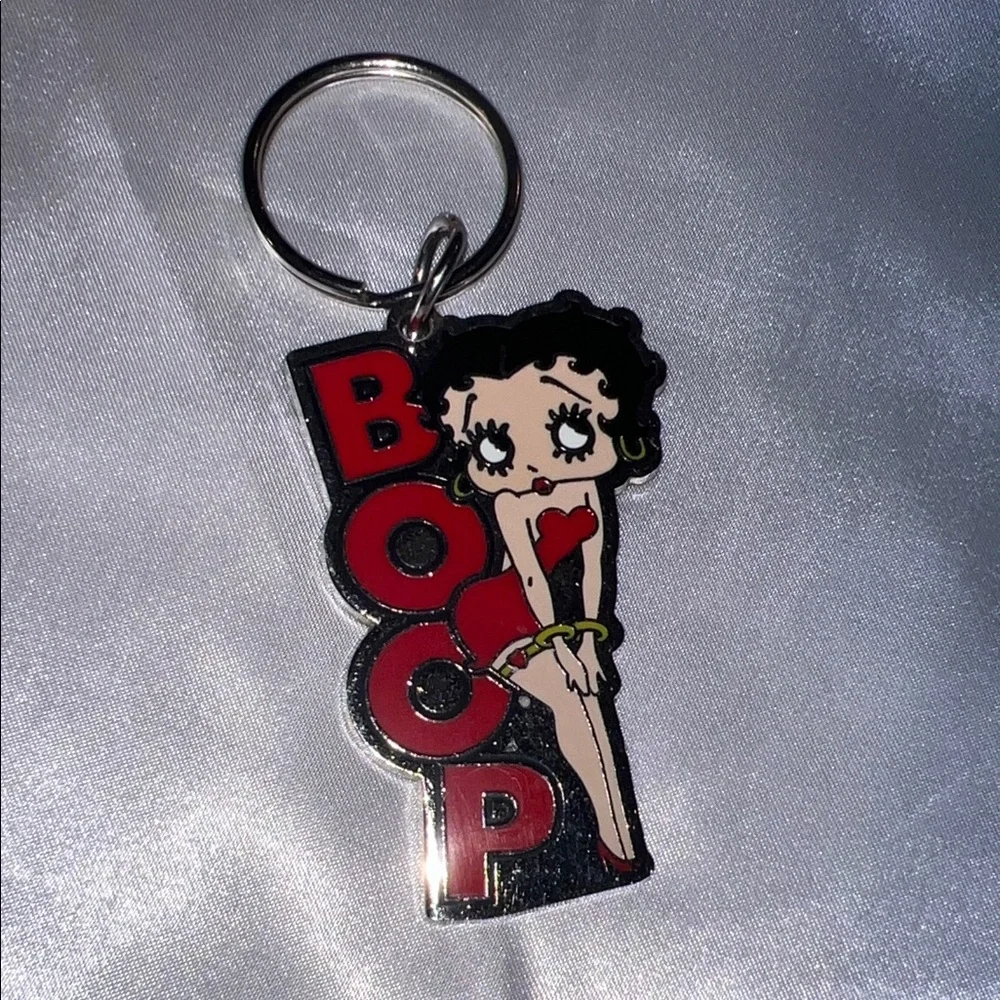 Betty Boop Keychain with Red Accents - Picture 5 of 5